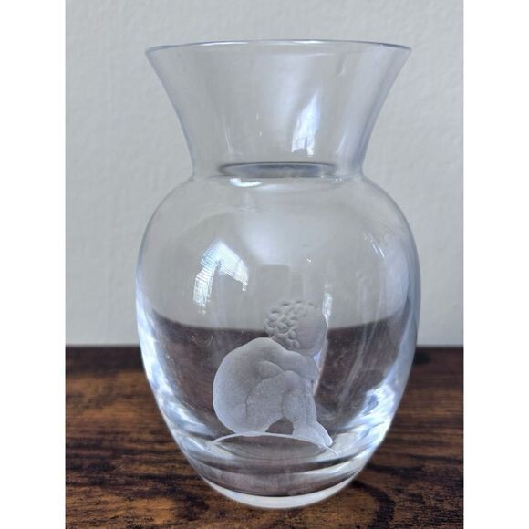 Vintage Mini 5” Val St. Lambert - hand-cut crystal vase with child - Picture 2 of 8
